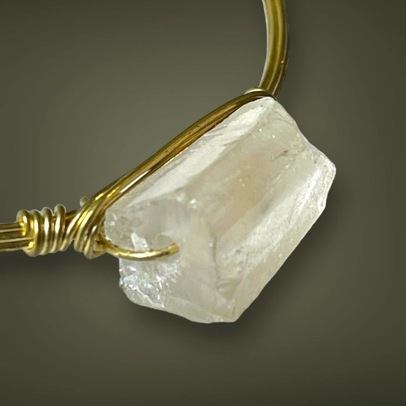 Bourbon and Bowties Bangle Clear Gemstone Gold Plated Copper Wire Signed - Picture 6 of 8